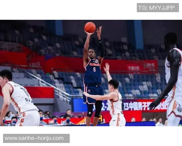 马尚布鲁克斯的篮球之路与成就探索：从新秀到明星的蜕变历程